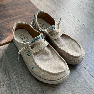womens hey dude shoes